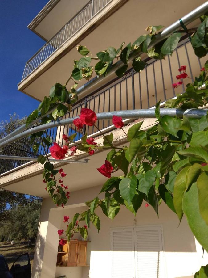 Pogonia Panorama Apartment Paleros المظهر الخارجي الصورة